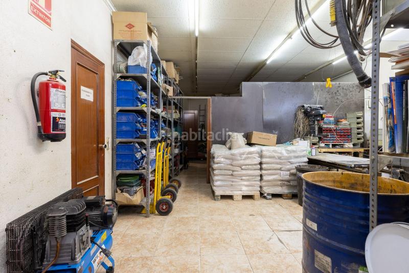 Foto 22c2cde5-0368-4d3c-9630-7033cba7b9fe. Traspaso local comercial traspaso tienda Arrancapins en Valencia