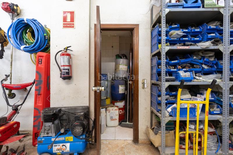 Foto c1e4277b-20eb-40eb-8080-9b8f16bdc4ff. Traspaso local comercial traspaso tienda Arrancapins en Valencia