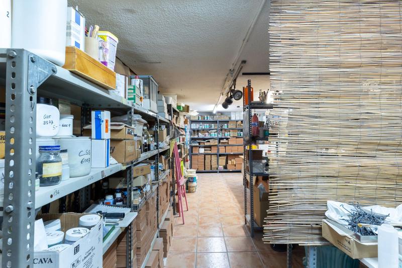 Foto 6f201672-a8cc-48ea-8953-57647bd14181. Local comercial a Russafa Valencia