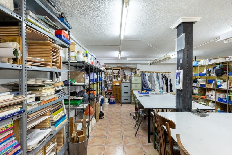 Foto 955f0ba8-4483-4973-838b-e47f7479a7f4. Local comercial a Russafa Valencia