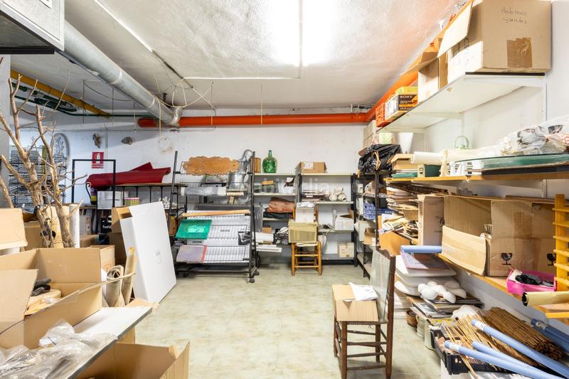 Foto a459c81f-de8c-402b-bd29-a1a78dd73f13. Local comercial a Russafa Valencia