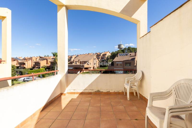 Foto 4e9f2e6e-9280-42e7-99af-63845accacc6. Casa con piscina in Mas Camarena Bétera