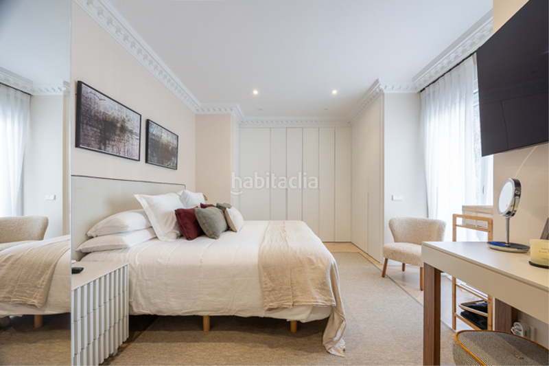 Foto fc55d0e4-f724-4561-804e-f00ce0f3c94a. Piso  en venta en Castellana, distrito salamanca en Madrid