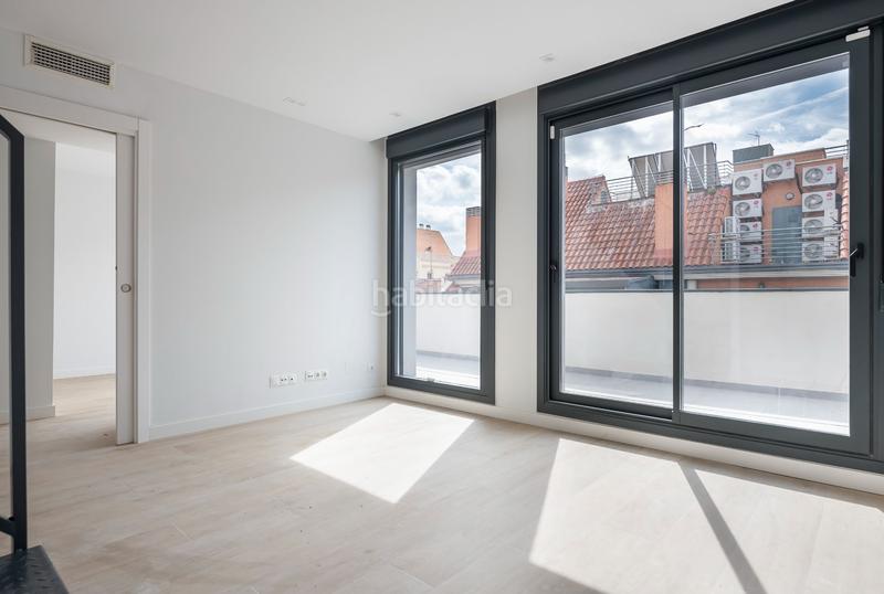 Foto 1ce0c394-8ab9-461c-8eb5-21afa439b820. Attique avec piscine dans San Isidro Madrid