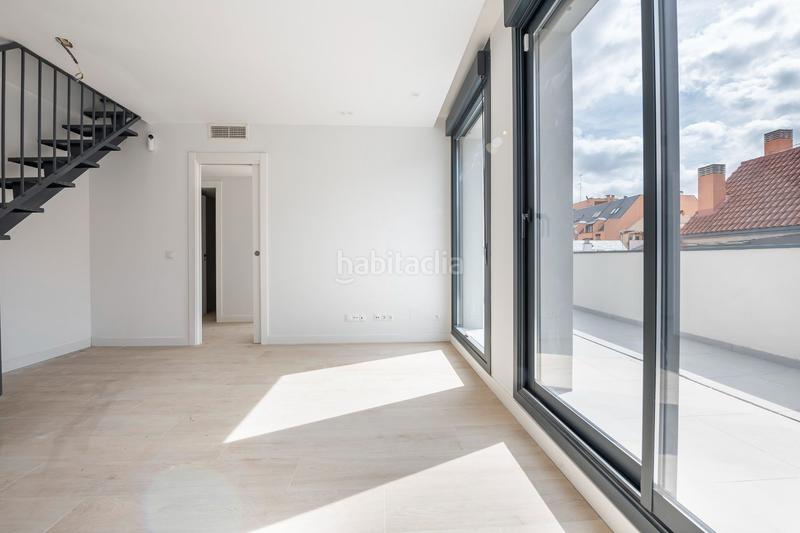 Foto cd988cba-c367-4e1e-83da-0b1edbf9f55d. Attique avec piscine dans San Isidro Madrid