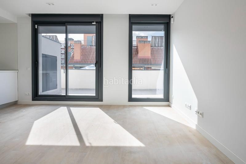 Foto 211b5f2b-c567-448e-8a3a-4b7c91de2857. Dachwohnung mit pool in San Isidro Madrid