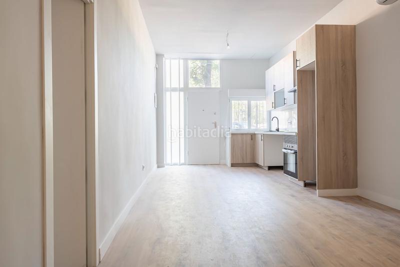 Foto 73834614-f8c6-4d0e-8b74-e26b2eae5de7. Pis a Aluche Madrid