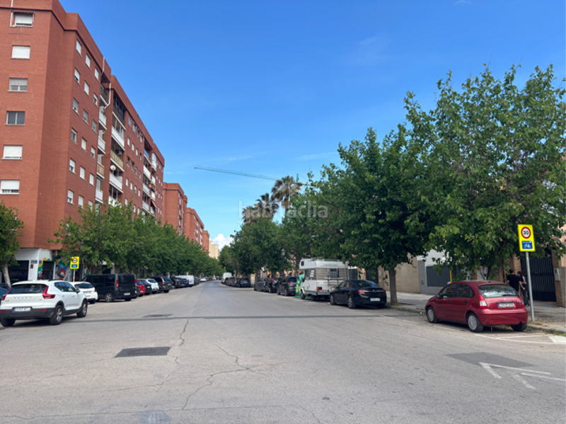 Foto eda5eece-5cc1-46b2-b981-7e9659f86f9b. Locale commerciale in Malva Rosa Valencia