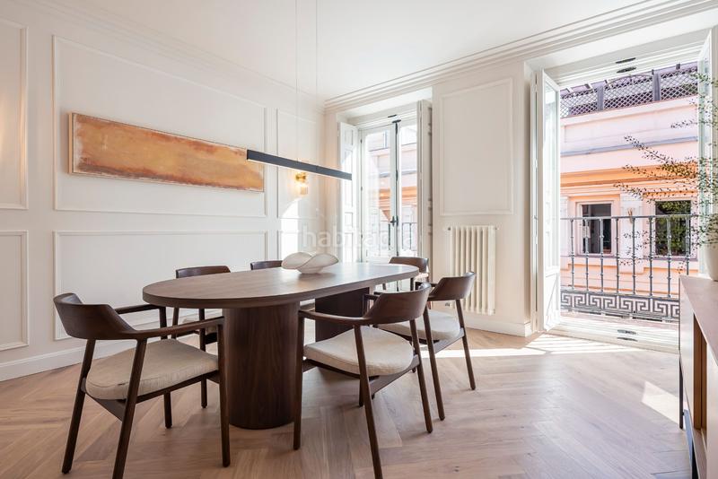 Foto 1201d0c8-6358-49b3-8850-75393a1249c0. Flat with heating in Cortes-Huertas Madrid