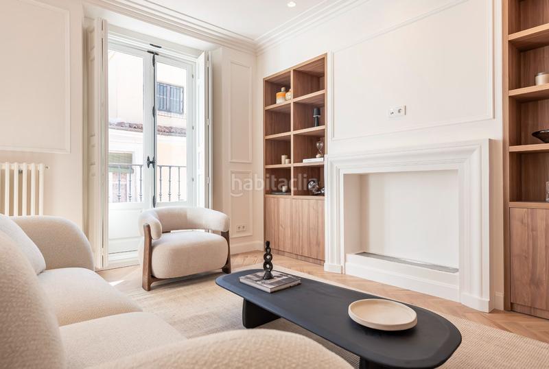 Foto 944ba002-e489-4cb1-bd4f-c46e9f5da28e. Flat with heating in Cortes-Huertas Madrid