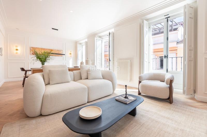 Foto b50e68ff-4de6-48a4-b96c-a0734b0777aa. Flat with heating in Cortes-Huertas Madrid