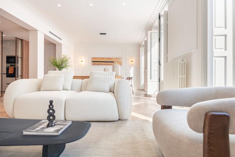 Foto bd2907b3-0878-4de1-89d2-46d67802d337. Flat with heating in Cortes-Huertas Madrid