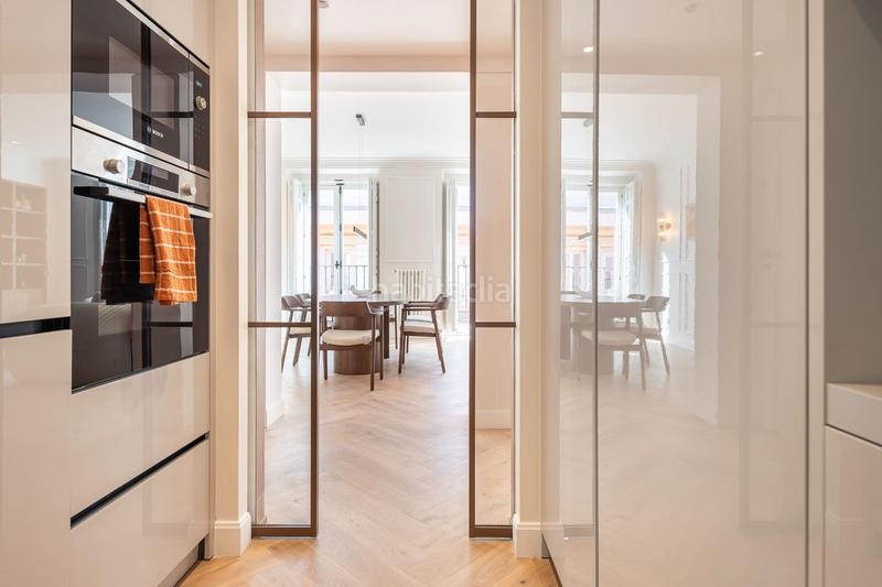 Foto c6609209-75e7-41cf-8bb5-181c926e5839. Flat with heating in Cortes-Huertas Madrid