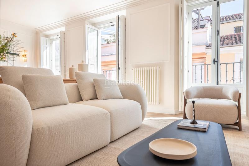 Foto e95d1f34-c97f-4c75-a8cf-f1caaf5bd732. Flat with heating in Cortes-Huertas Madrid