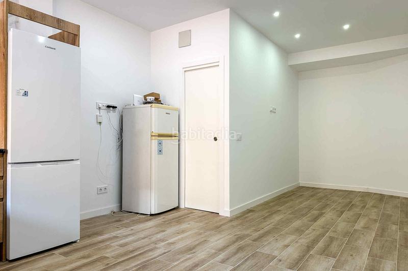 Foto ecbae2af-27d9-44f7-b5d9-ffaacc6d19b5. Local comercial local en venta en Aluche, latina en Madrid