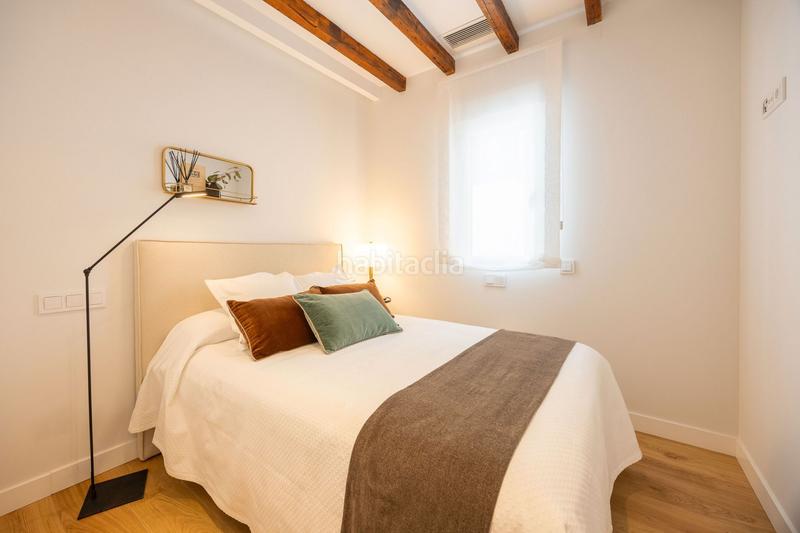 Foto c7353287-6fa4-4f1e-b5c3-b2f69254110d. Apartamento ático en venta en Jerónimos. en Jerónimos Madrid