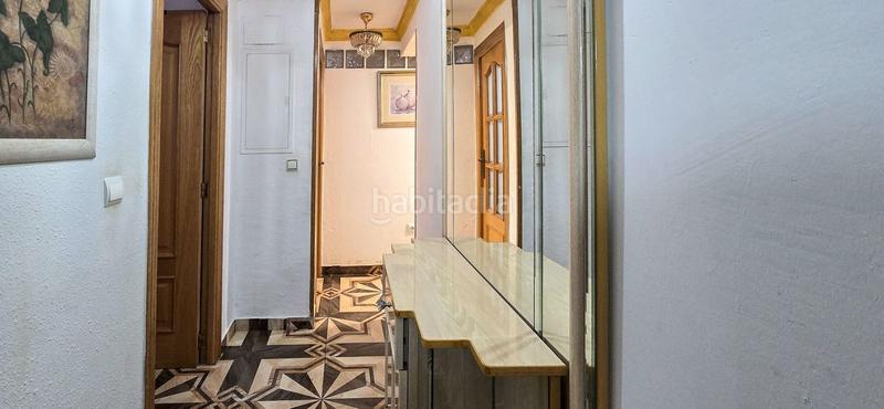 Foto f63a2bb4-1546-4f92-ab62-4d649394de87. Pis a Carolinas Bajas Alicante