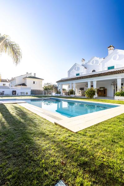Foto 326eacbb-9558-419d-a216-cd4c30aec83b. Casa chalet independiente en venta en c. picasso, en Marbella