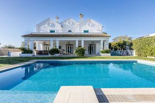 Casa a Real de Zaragoza. Chalet independiente en venta en c. picasso, marbella