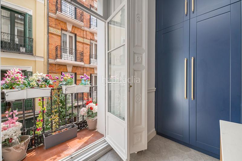 Foto f80ce1eb-cc51-422f-953a-3c6c45a992f9. Rent flat in Cortes-Huertas Madrid