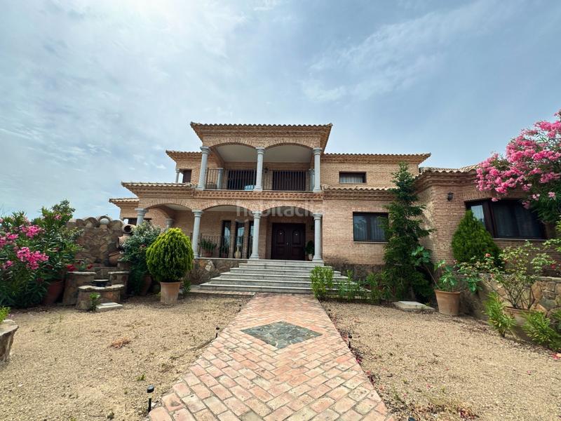 Foto 402973f4-f8ac-4c19-92f5-019680363a60. Casa en Los Cigarrales-La Bastida Toledo