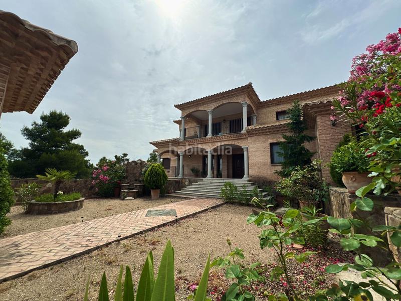 Foto f33380f3-925f-4260-baf5-c5bbbcdbb0bb. Casa en Los Cigarrales-La Bastida Toledo