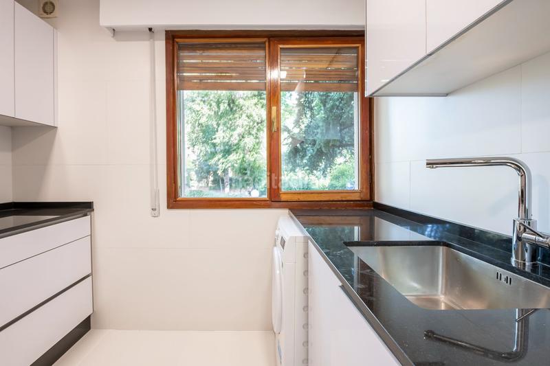 Foto 60e0a3d5-75cb-47b2-944a-ee2e70430db1. Rent flat with heating pool in Ciudad Universitaria Madrid