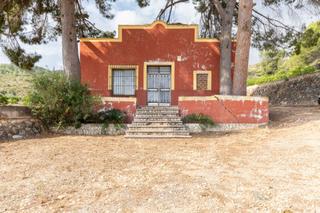 Casa a Canals. Finca de naranjos con casa para reforma  xativa