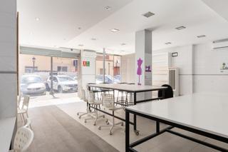 Local Comercial a Aiora. Local en venta  barrio de ayora