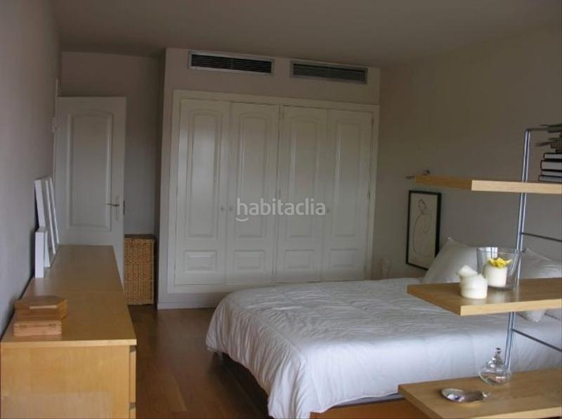 Foto 6eb10f4d-8e05-4f0d-9154-6a5a2caa5a53. Piso  en venta pl. cdad. de viena en Ciudad Universitaria Madrid