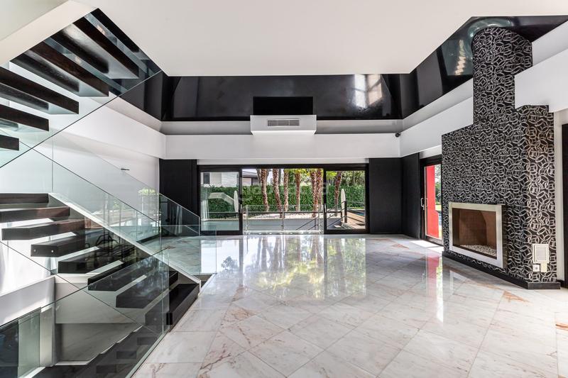 Foto 2856fbaa-75ea-4cef-b443-4e5a15e053f2. Casa amb calefacció piscina a urbanización La Moraleja La Moraleja