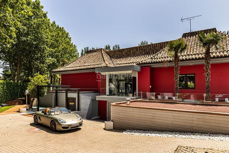 Foto 3d441b75-9be8-49ca-8dce-e24883dc9c0d. Casa amb calefacció piscina a urbanización La Moraleja La Moraleja