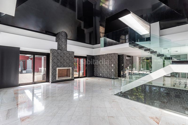 Foto 40c504e6-3195-4986-a6fb-2bb2fc1be135. Casa amb calefacció piscina a urbanización La Moraleja La Moraleja