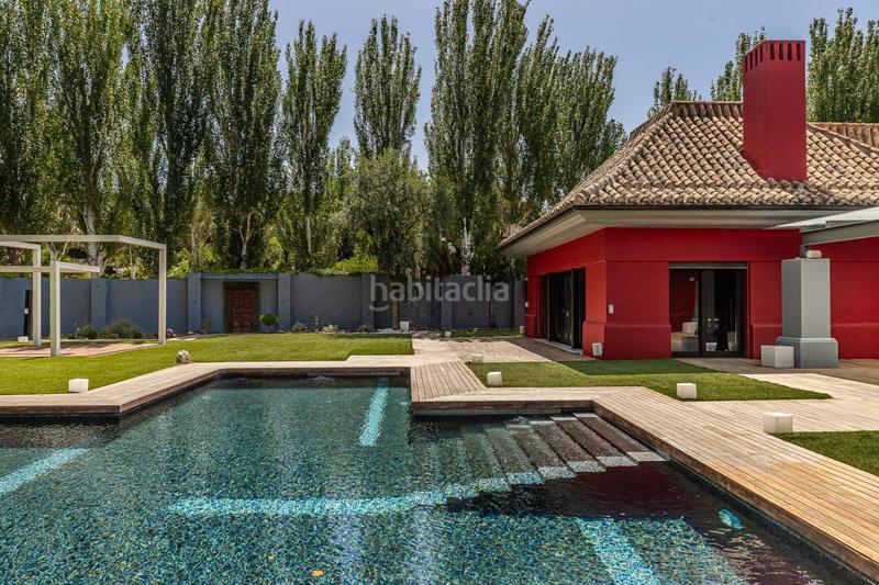 Foto 709d30d0-bacd-4621-aa37-2a1cb87b88d5. Casa amb calefacció piscina a urbanización La Moraleja La Moraleja