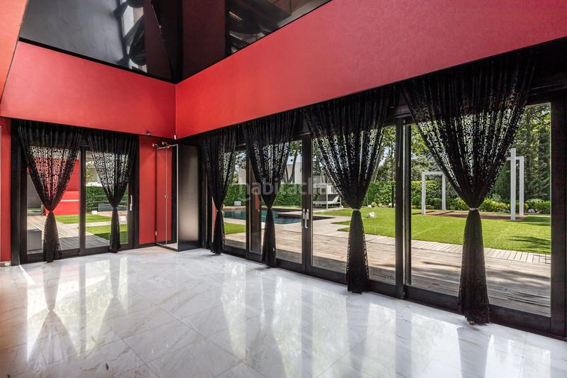 Foto 970f28f0-c686-4273-8c9f-5ede106932b7. Casa amb calefacció piscina a urbanización La Moraleja La Moraleja