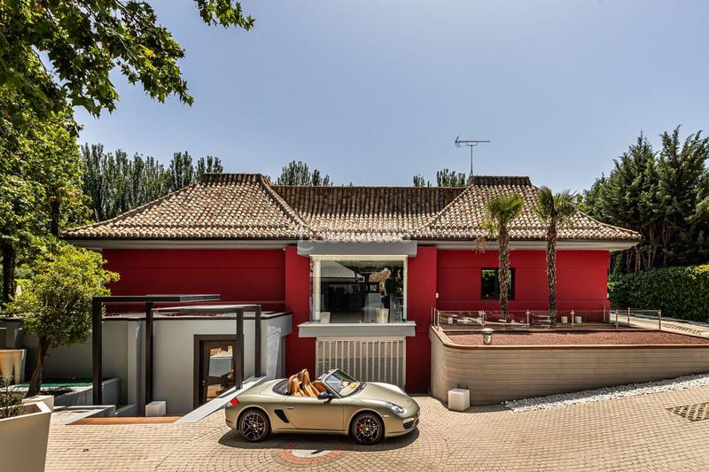 Foto aa1bf566-af22-4ffe-be68-9260ad13dca6. Casa amb calefacció piscina a urbanización La Moraleja La Moraleja