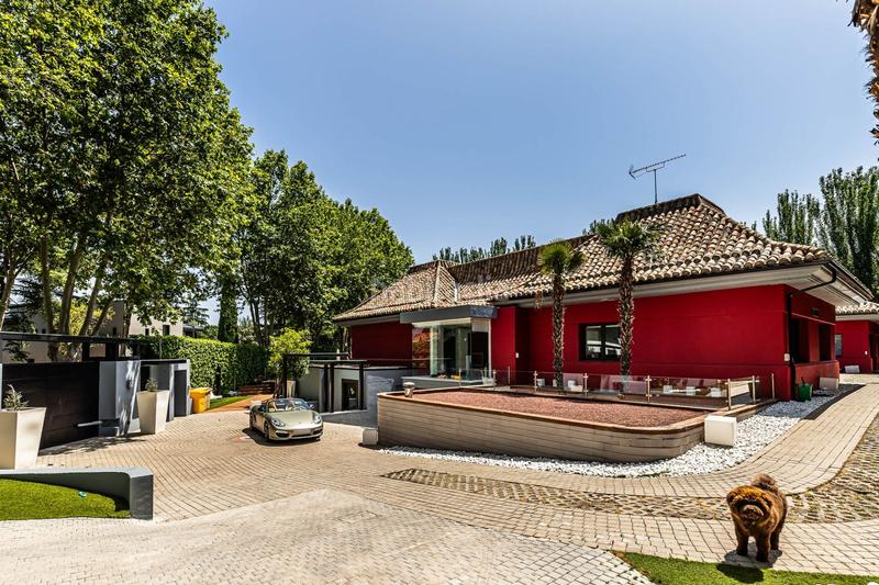 Foto fd56ff57-6736-43f5-b583-aca733f22371. Casa amb calefacció piscina a urbanización La Moraleja La Moraleja