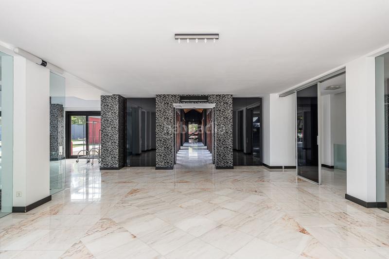 Foto fda02040-5a09-43fb-89de-318d1dcc9956. Casa amb calefacció piscina a urbanización La Moraleja La Moraleja