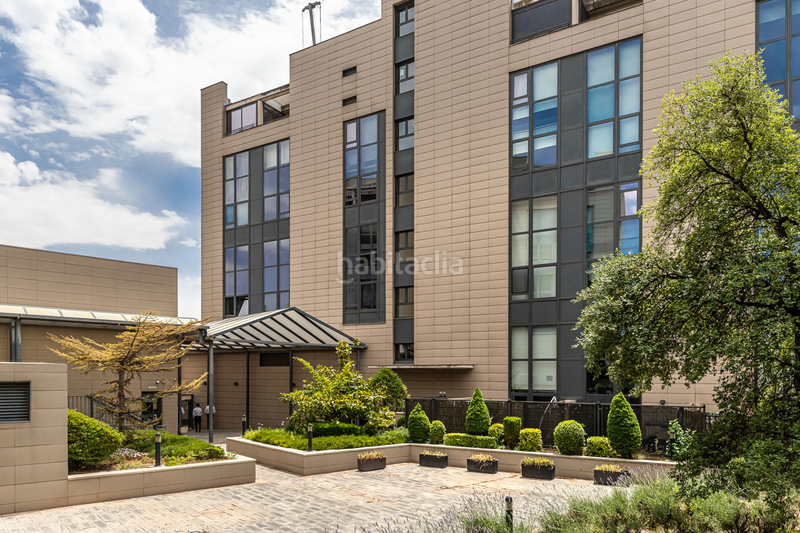 Foto 156546a5-38d0-4e8d-b2ee-c9f5c01f646e. Alquiler apartamento loft en alquiler c. de manuel pombo angulo en Madrid