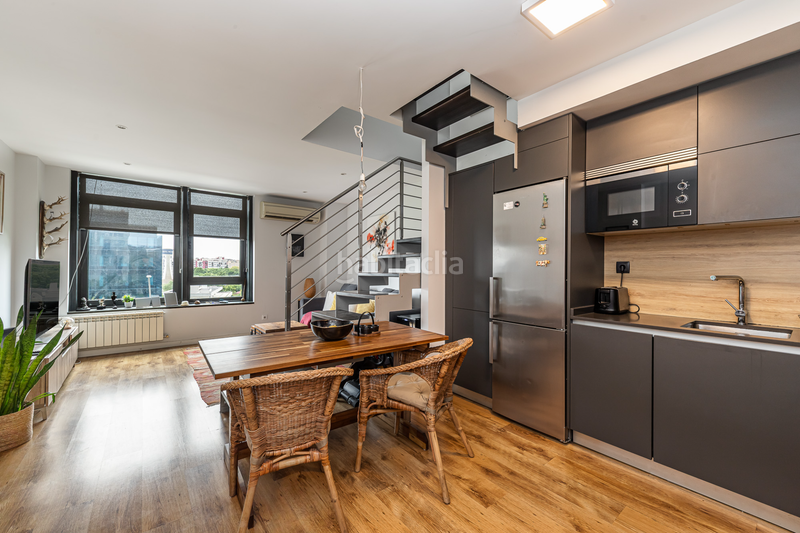 Foto 789d5dd0-6bef-4859-b5ed-3eb89745fc2b. Alquiler apartamento loft en alquiler c. de manuel pombo angulo en Madrid