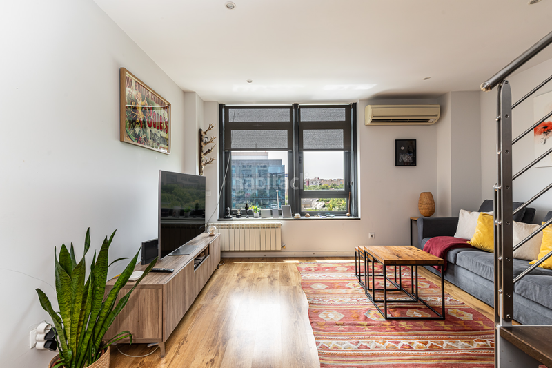 Foto c9f26f3b-2242-4467-86c6-1a84e85eb8d5. Alquiler apartamento loft en alquiler c. de manuel pombo angulo en Madrid