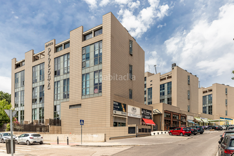 Foto cb8c5f24-2b5f-4f27-8309-b9b9d19a0375. Alquiler apartamento loft en alquiler c. de manuel pombo angulo en Madrid