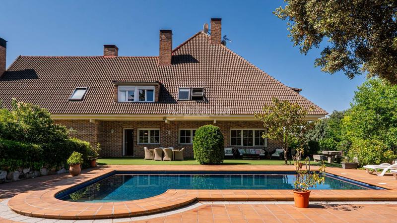 Foto 14873ecd-881a-4bc3-a5ba-a1bfe8d74740. Pis amb calefacció piscina a Fontenebro-Altavista Collado Villalba