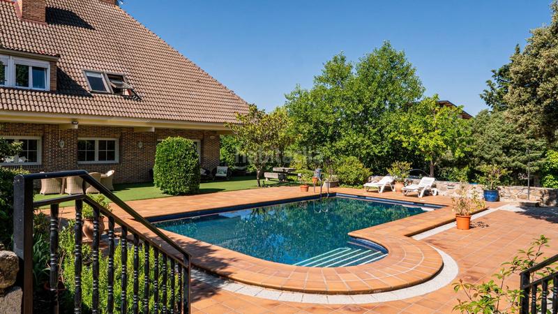 Foto 1c38e72e-7b62-45cd-889b-8ad8f22f280c. Pis amb calefacció piscina a Fontenebro-Altavista Collado Villalba