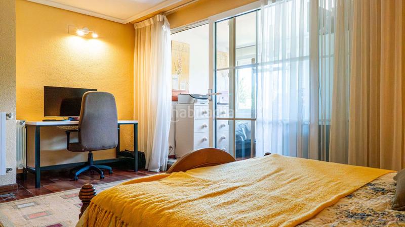 Foto a7503777-1643-4c8a-bcc3-928ab8b2654a. Pis amb calefacció piscina a Fontenebro-Altavista Collado Villalba