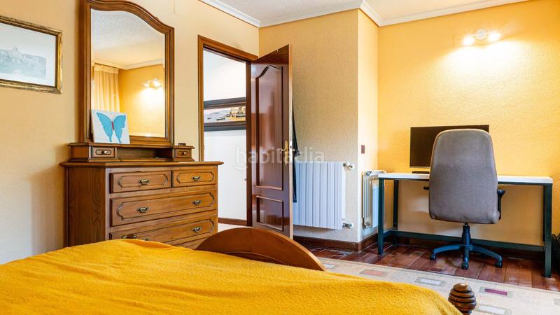 Foto c20d15c1-4126-470b-ad0e-1a4a40c09f34. Pis amb calefacció piscina a Fontenebro-Altavista Collado Villalba