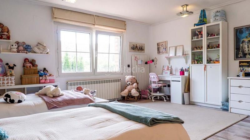 Foto f2d72c49-6178-4a23-8729-3a4c392dc37a. Pis amb calefacció piscina a Fontenebro-Altavista Collado Villalba