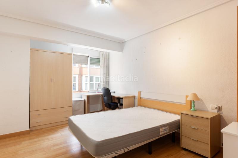 Foto 1b925992-e3dd-4e11-b354-2dab8cd00f1d. Alquiler piso  en alquiler c del reverend josé maria pinazo en Valencia