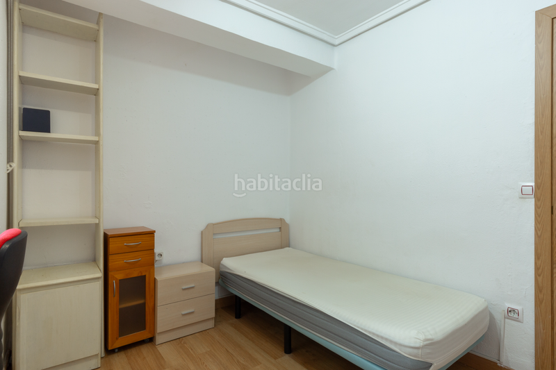 Foto afed436c-12bc-4cd9-b571-8012ba2471cd. Alquiler piso  en alquiler c del reverend josé maria pinazo en Valencia