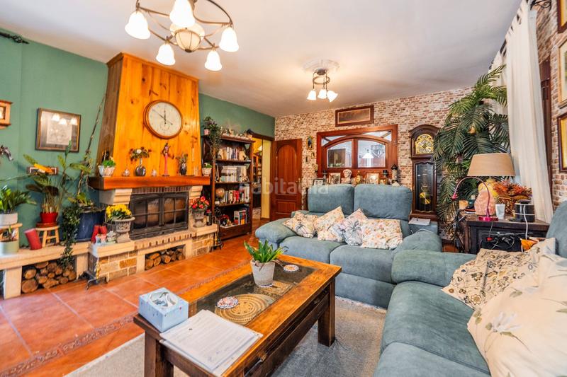 Foto f3e609f5-7cb6-418a-b30d-d16c11fcede2. Maison avec parking dans El Robledal Villalbilla